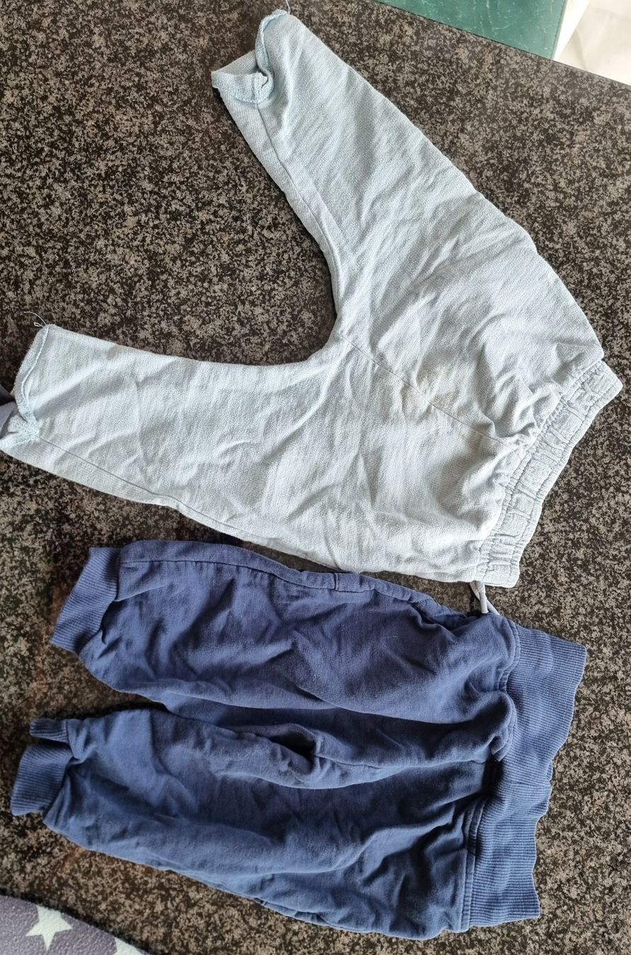 Lotti & Set di vestiti: 5 Set Hosen in Grösse 74 – Usato da Gwatt (Thun) venduto da fidibus87 3