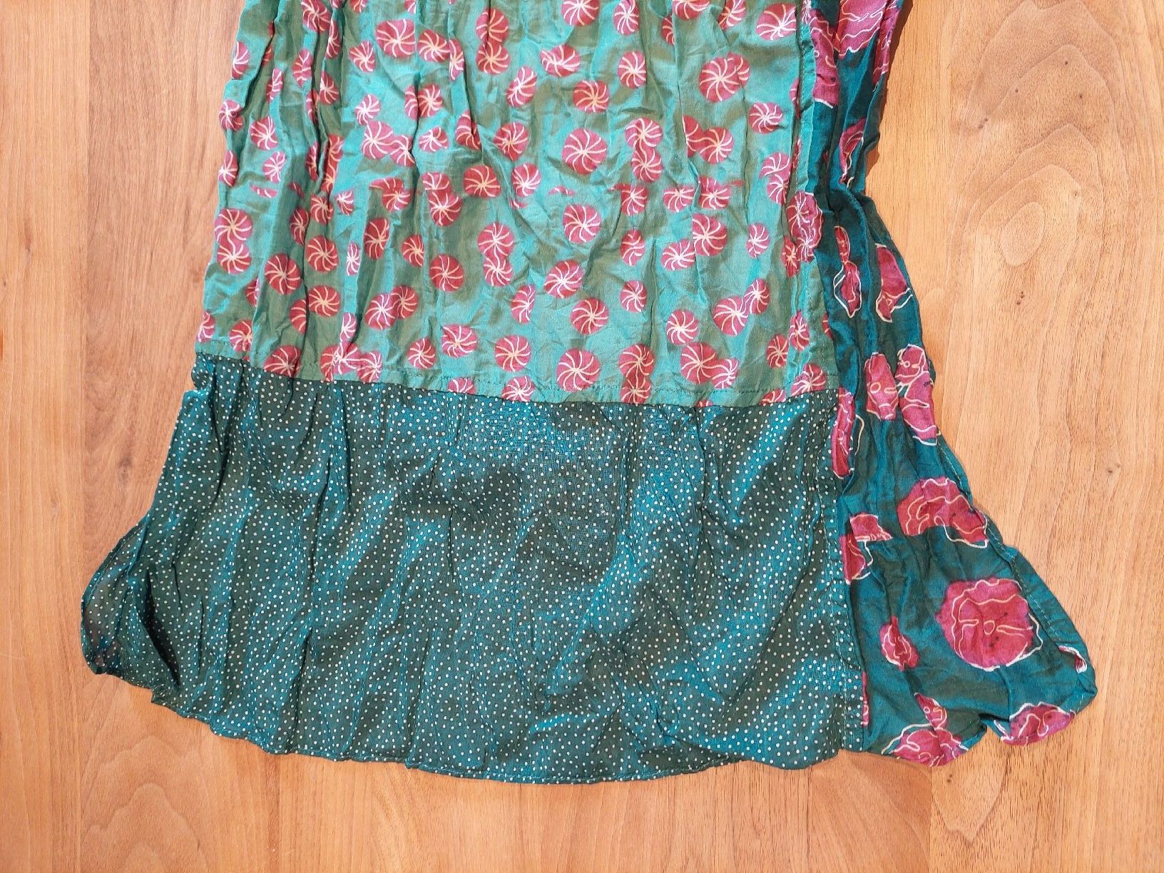 Foulards, Tücher & Schals: Spezieller Schal im Crinkle-Look – Gebraucht aus Brunnen von Livianda 1