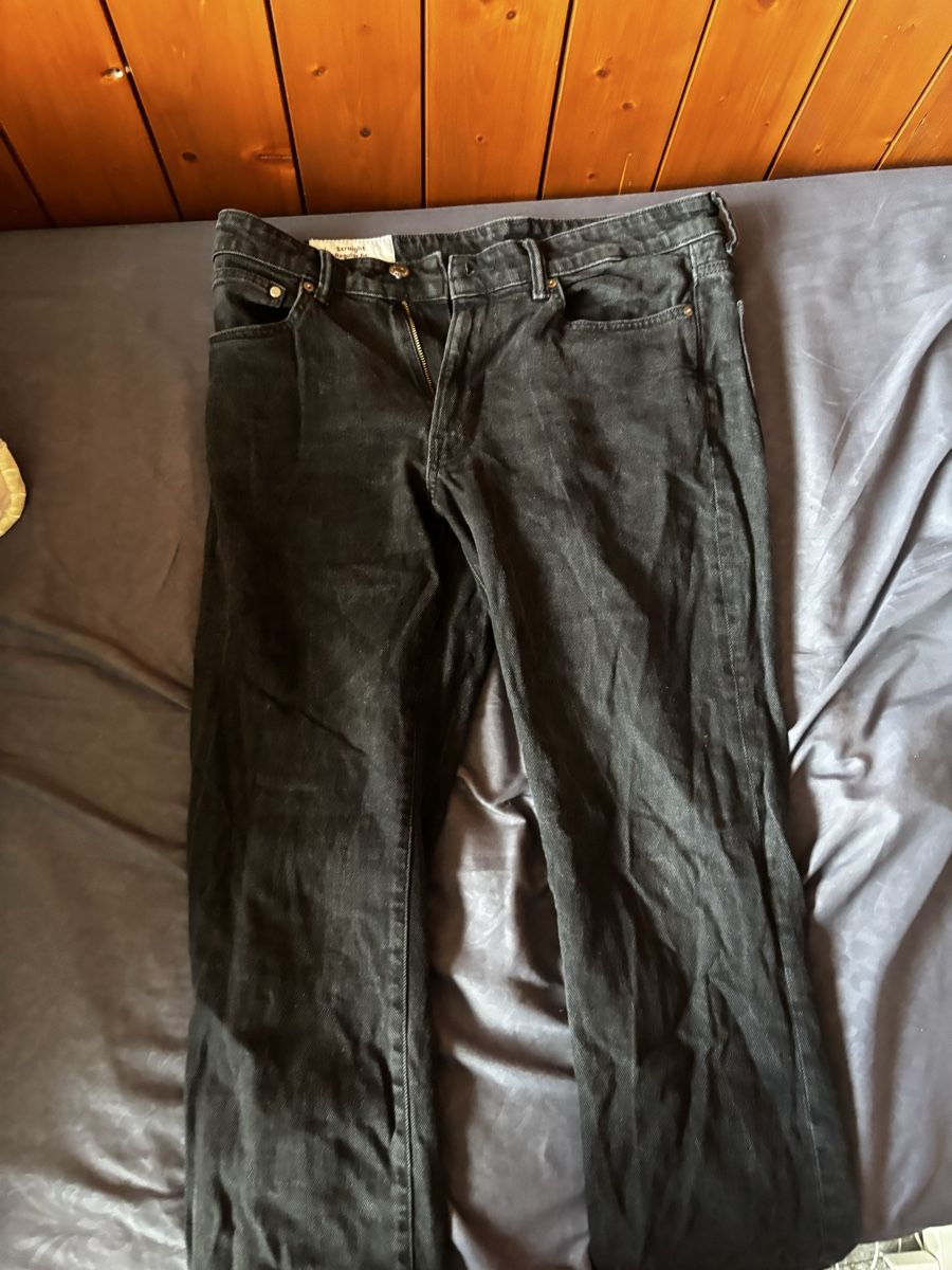 H&M Jeans: Jean noir – Usato da Neuchâtel venduto da ase_qrc7