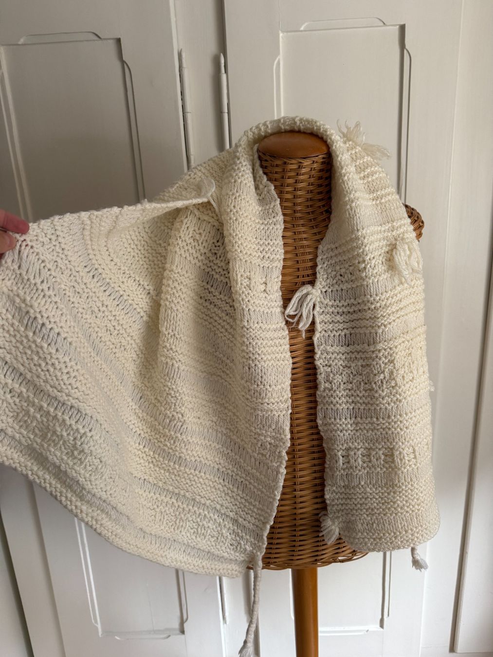 Foulards, Tücher & Schals: Strickschal offweiss – Gebraucht aus Zürich von Diazaio 1