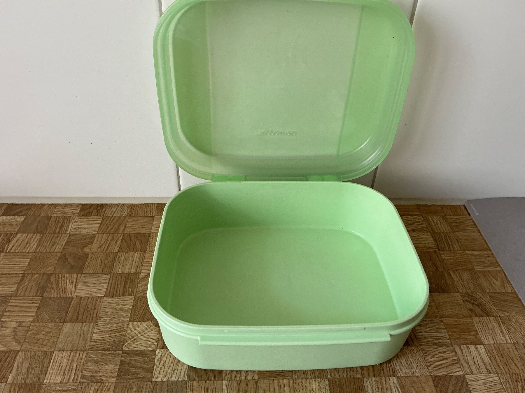 Tupperware Recipients et similaires: Tupperware Guetzlidose – D'occasion à Birmensdorf ZH par Hilhan 1