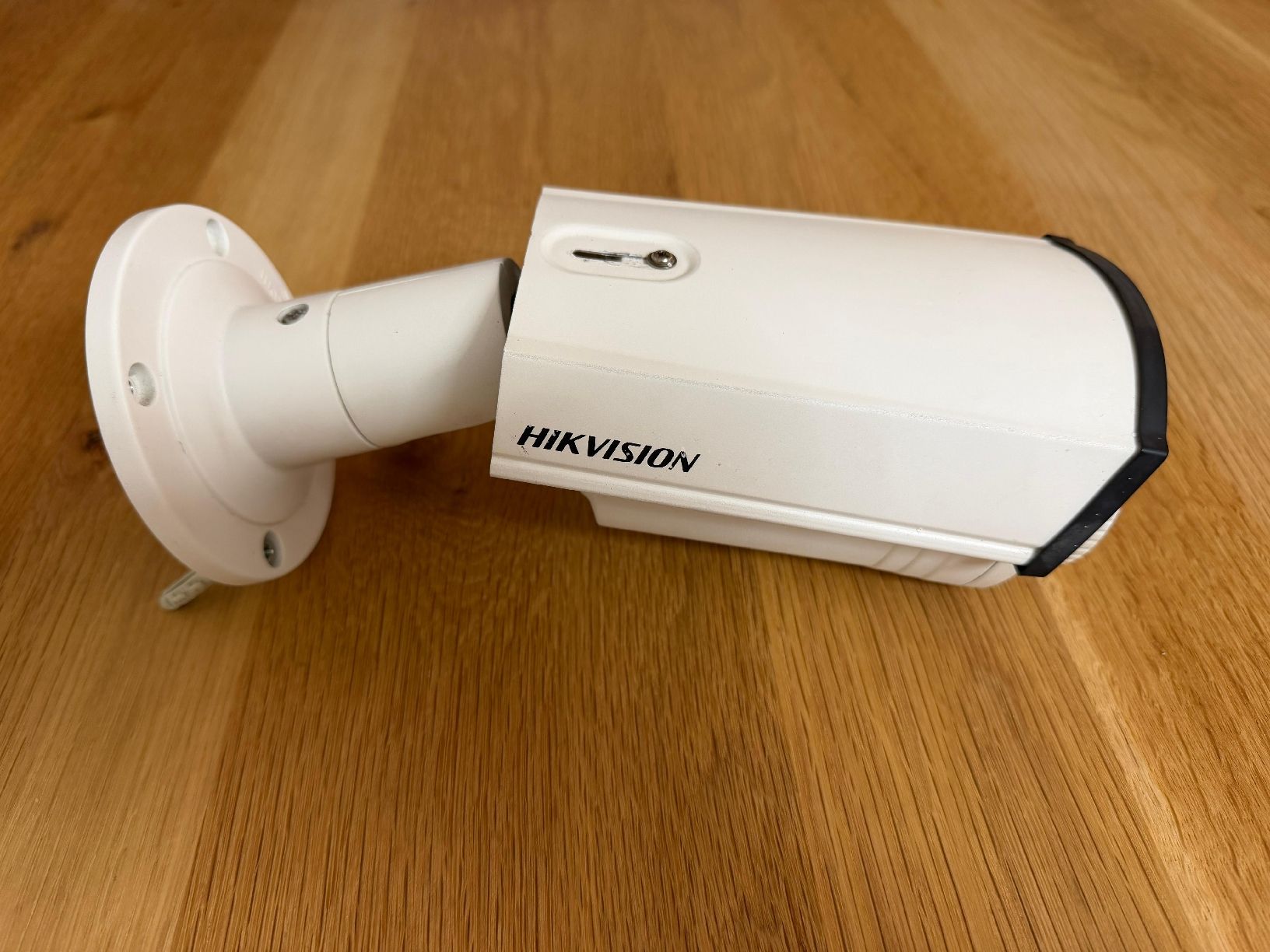 Fotocamera: Hikvision DS-2CD2212-I5 Bullet outdoor IP Camera – Nuovo (secondo la descrizione) da Winterthur venduto da reb_rk9m 1