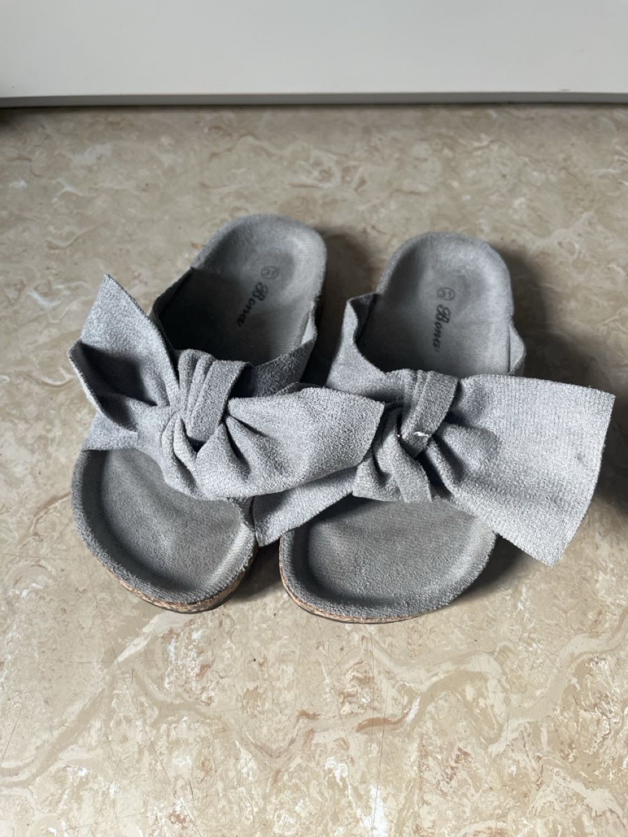 Schuhe für Mädchen: Sandaletten grau Grösse 31 Bona  – Gebraucht aus Wallbach von wonderlike