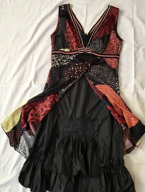 Vestiti: A vendre robe Trico Chic en soie – Usato da Montreux venduto da flo_j5cb 2