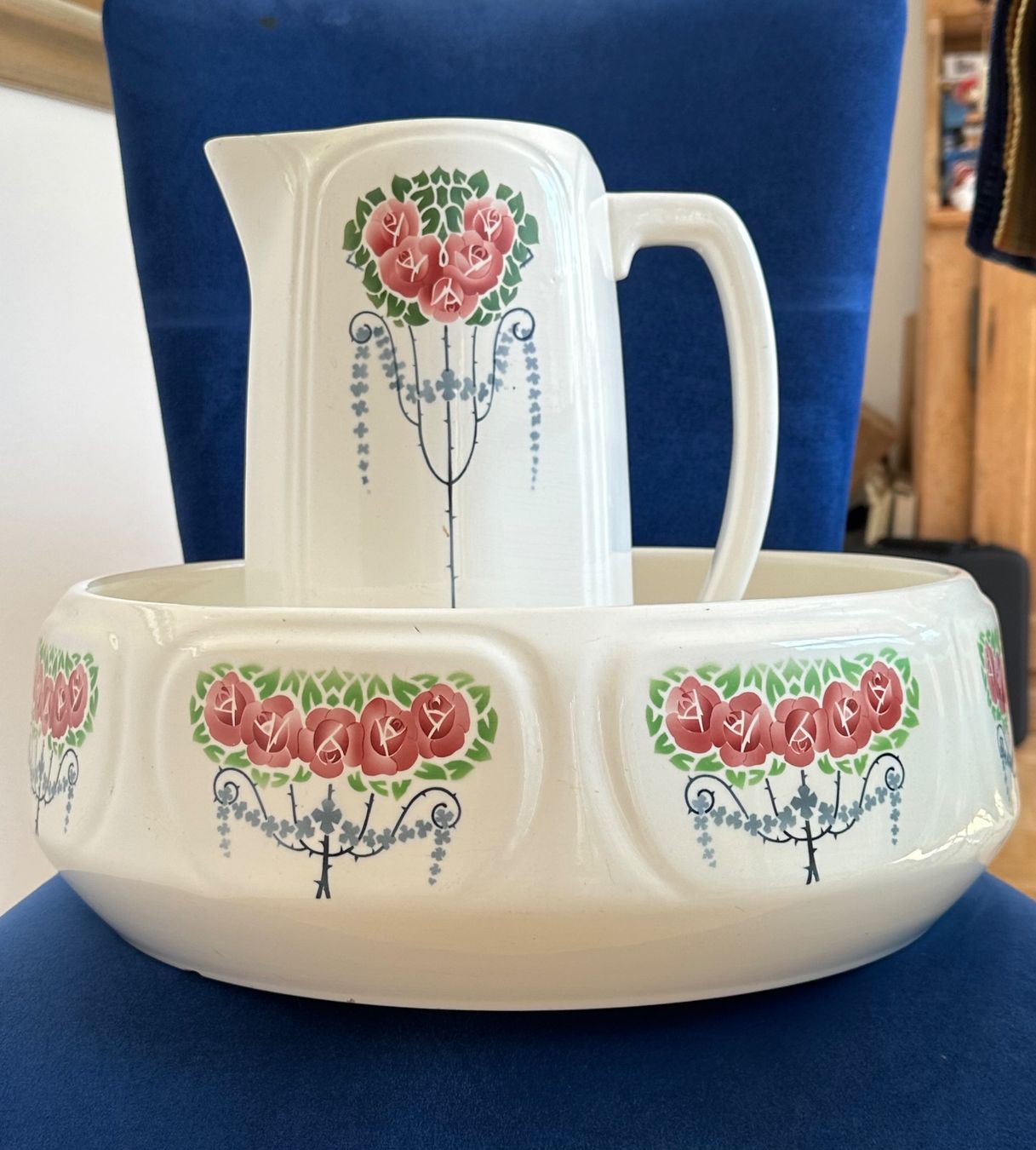 Set di piatti: Antikes Waschschüssel Set mit Rosenmotiv – Usato da Port venduto da Griwa