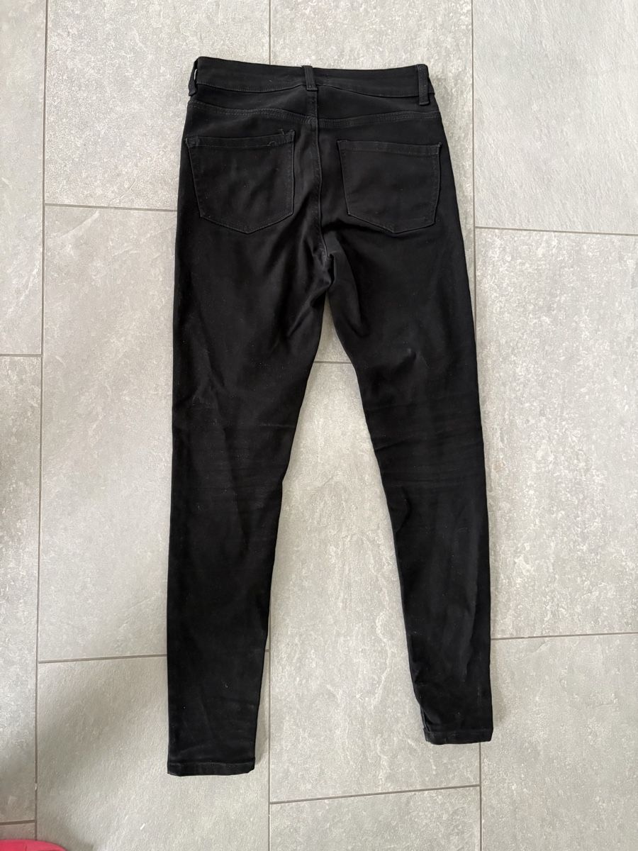 Primark Jeans: Black slim Jeans – Usato da Oberdorf SO venduto da retowolf 1