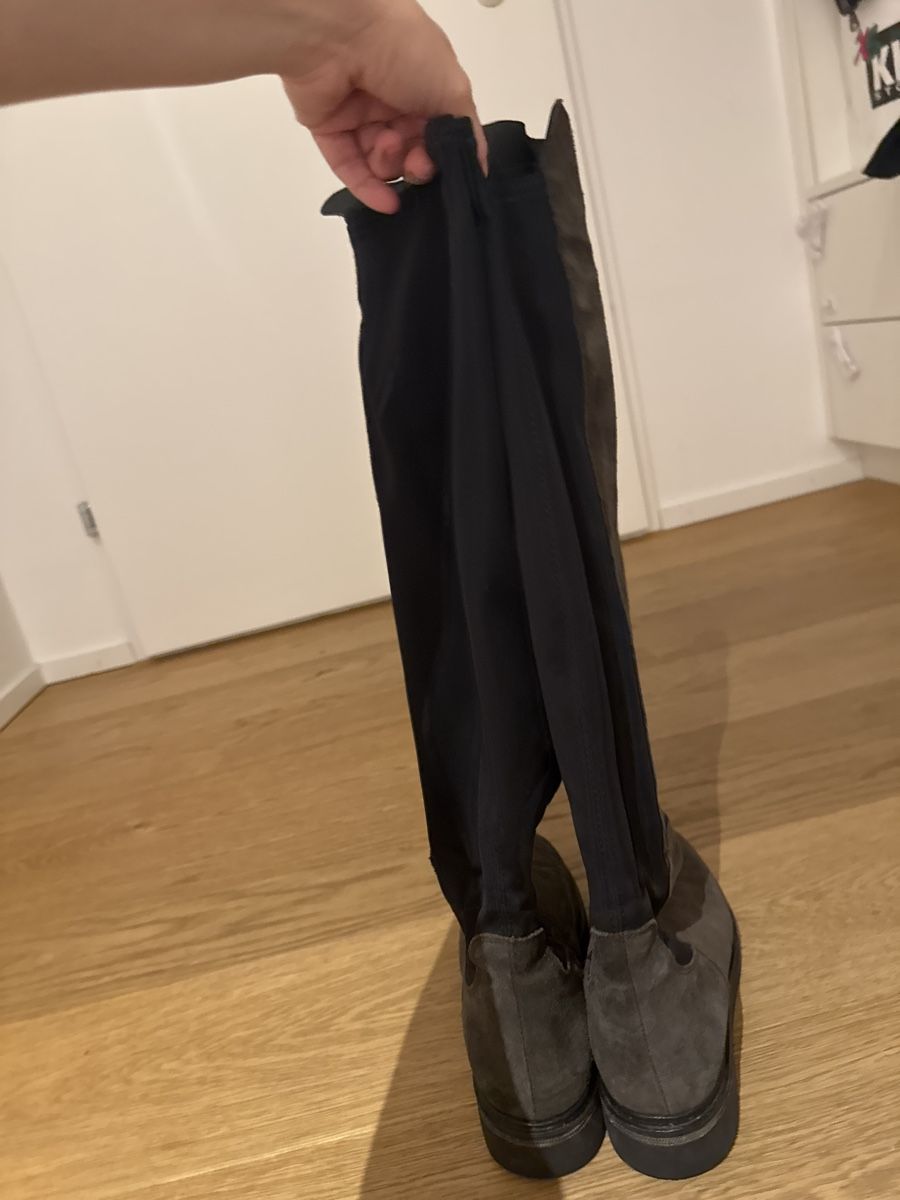 Globus Scarpe da donna: Overknee Stiefel Wildleder Gr. 37 – Nuovo (secondo la descrizione) da Niederteufen venduto da sophia2025 1