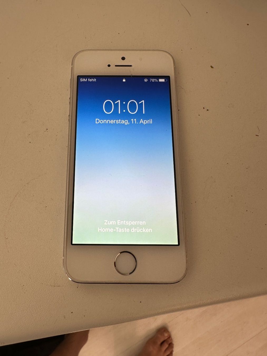 Apple Telefoni cellulari / Smartphones: iPhone 5 Modell 1457 mit Akku – Usato da Zürich venduto da atlantis77 1
