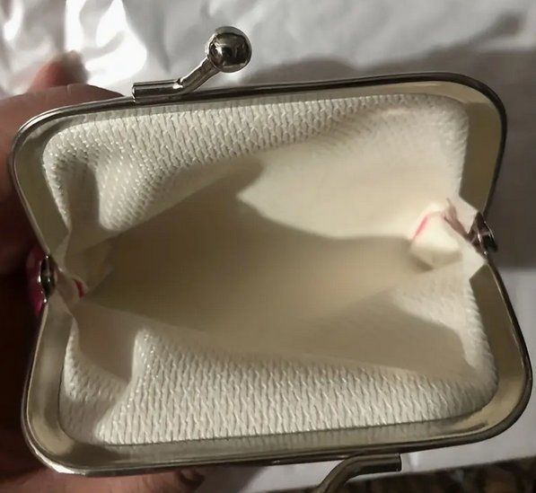 Hello Kitty Sonstiges für Kind & Baby: SÜSSES PORTEMONNAIE, HELLO KITTY, PU NEU – Neu und originalverpackt aus Bad Ragaz von Schtupsi 1