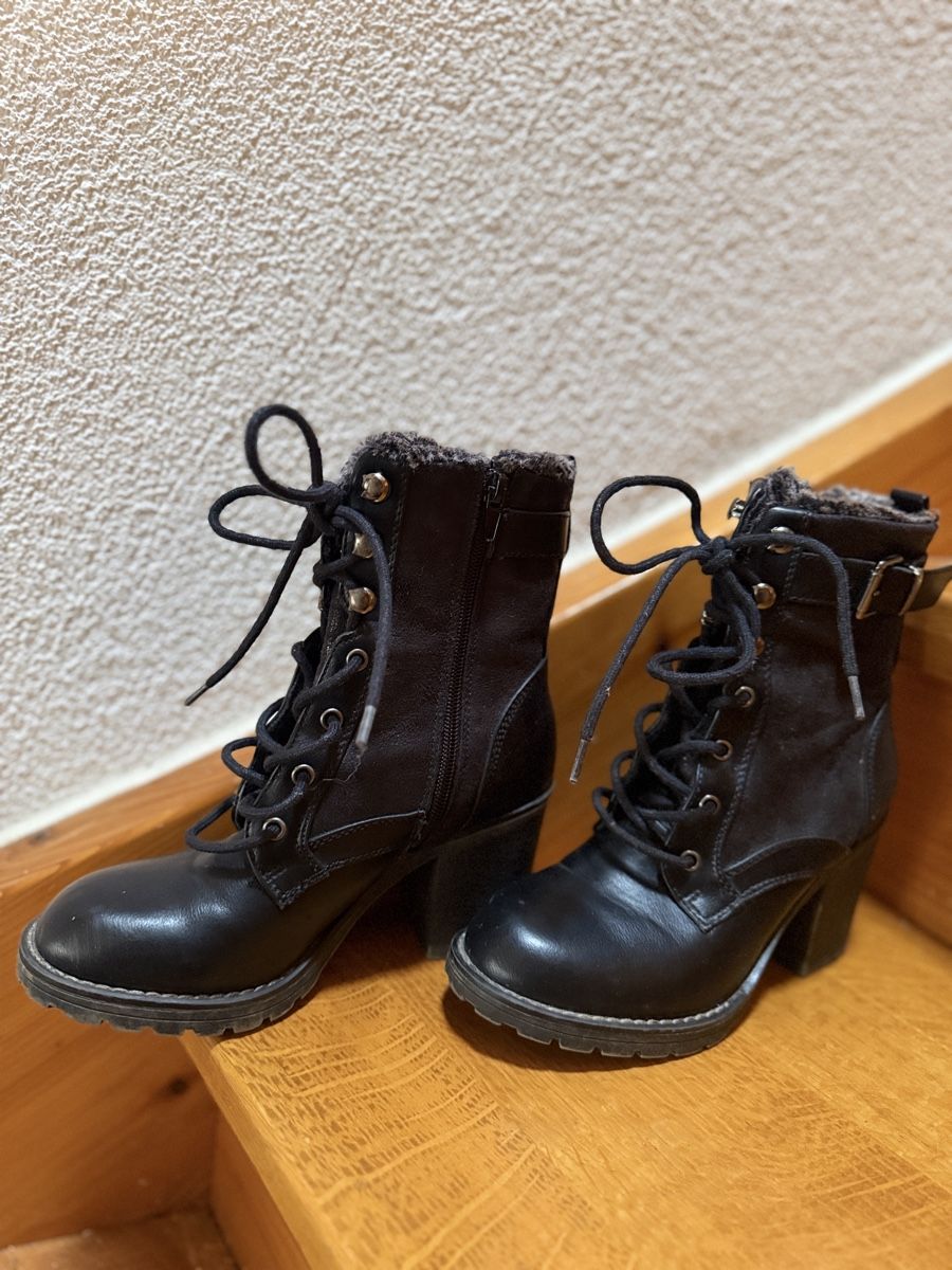 Damenschuhe: Schuhe – Gebraucht aus Amlikon-Bissegg von Rose_Rose