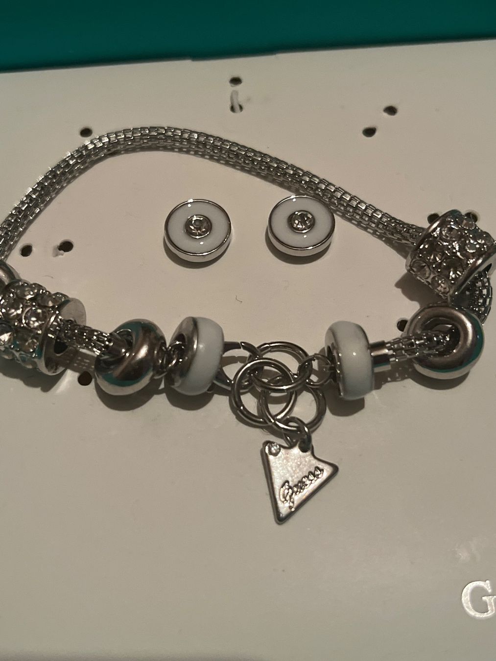 Guess Armbänder & -reifen: Guess – Gebraucht aus Frauenfeld von Lollipop77 1
