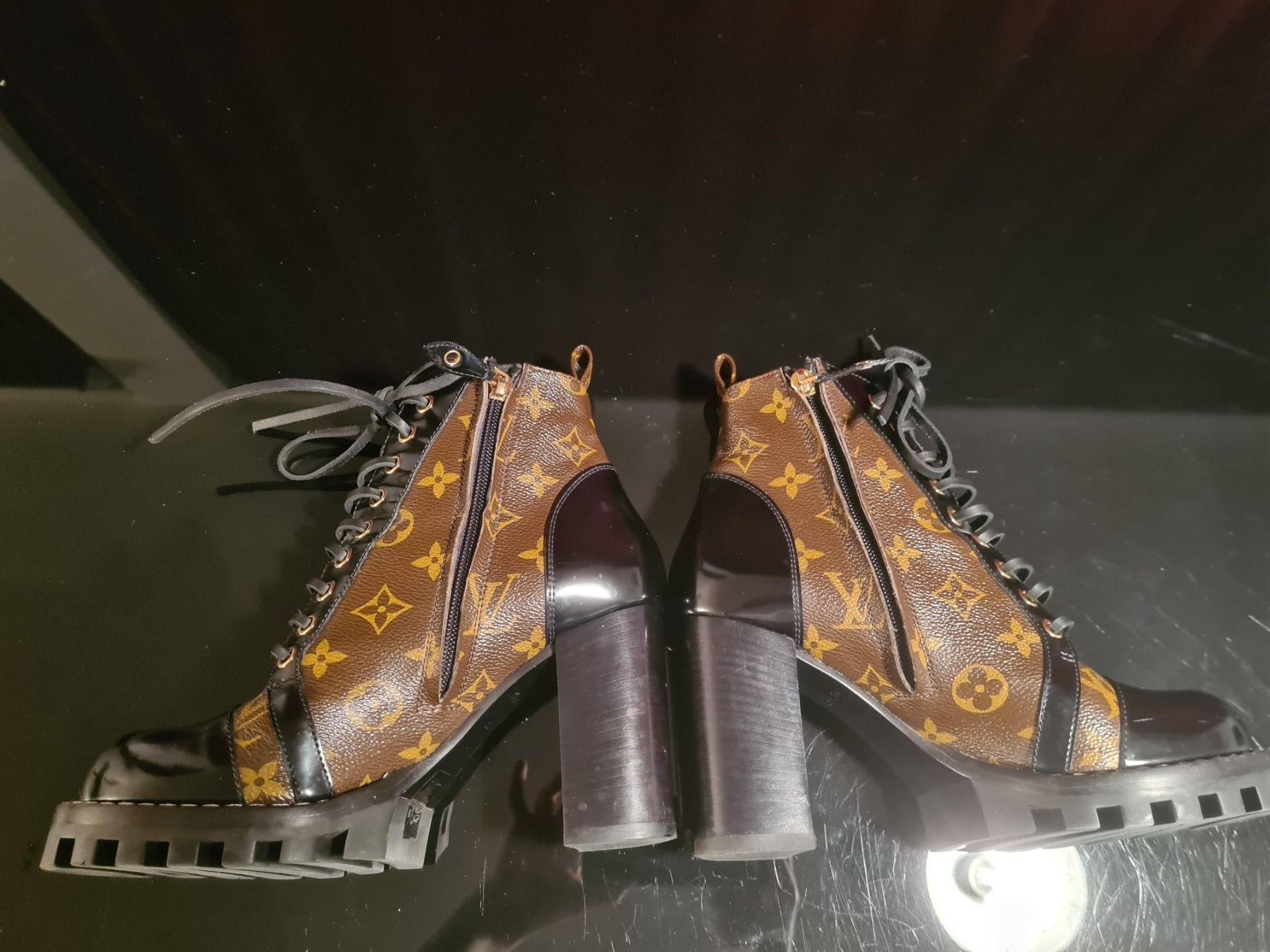 Louis Vuitton Scarpe da donna: Louis Vouitton Star Trail Ancle Boot Gr 38,5 – Usato da Kloten venduto da Kri23 4