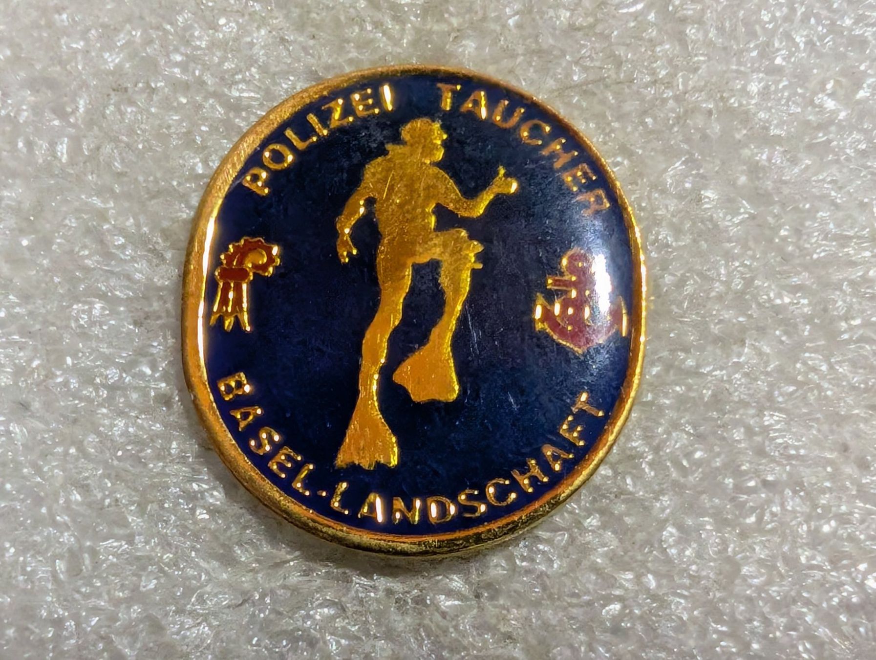 Plaketten & Abzeichen: Ansteckpin 243: Polizei Taucher – Gebraucht aus Oppligen von Pin-Fall-Shop