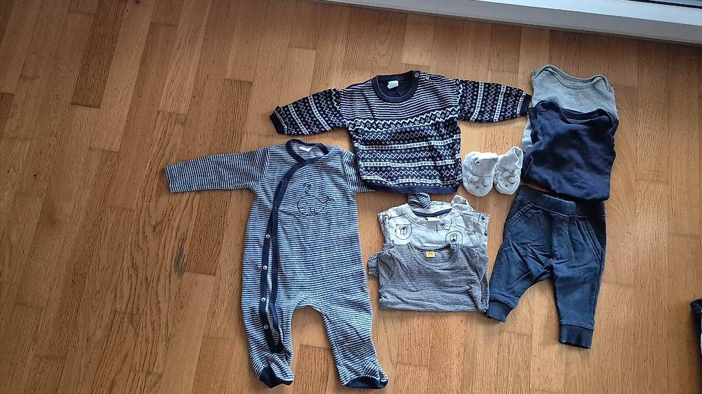 Lotti & Set di vestiti: Baby Set Gr 68 – Usato da Unterentfelden venduto da jkl_59w2