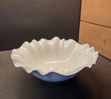 wunderschöne, edle Früchteschale mit silberfarbenem Rand