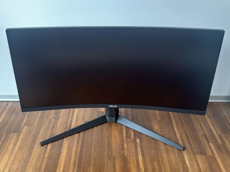 ASUS Curved Gaming Monitor 34“ - Top Zustand! (Gebraucht) in Bern für ...