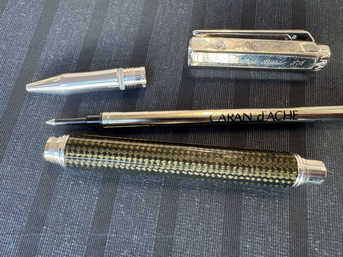 Caran D'Ache Penna & Evidenziatori: Caran d'Ache Varius Carbon Rollerball-Stift – Usato da Zürich venduto da Brockiwelt 5
