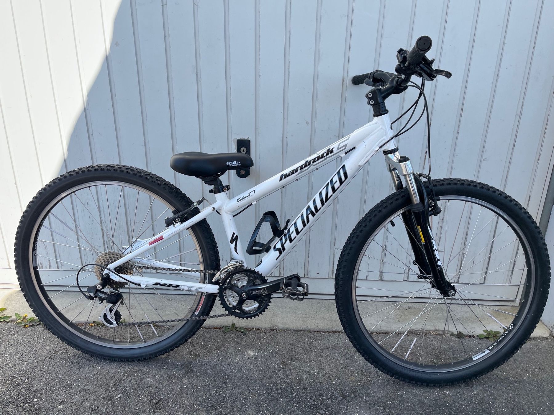 Specialized Biciclette: Specialized Hardrock 26 Zoll ab ca. 8 Jährige – Usato da St. Pelagiberg venduto da 1MagicMoment