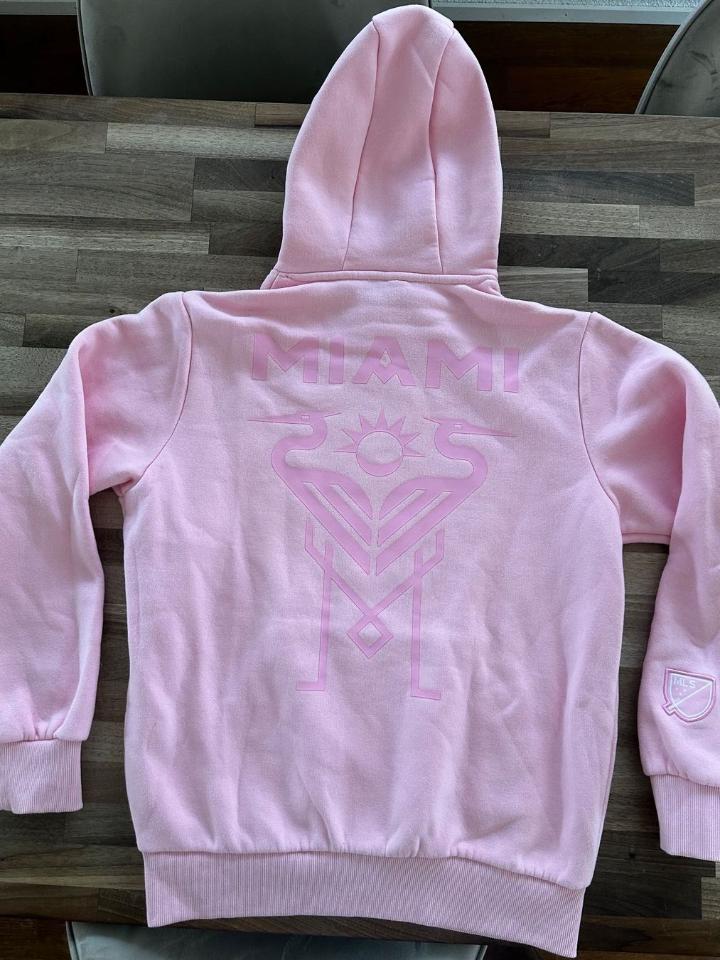Pullover & Sweatshirts: Inter Miami Kapuzenpullover Fleece Grösse XS – Gebraucht aus Oberwil-Lieli von Mhd 1