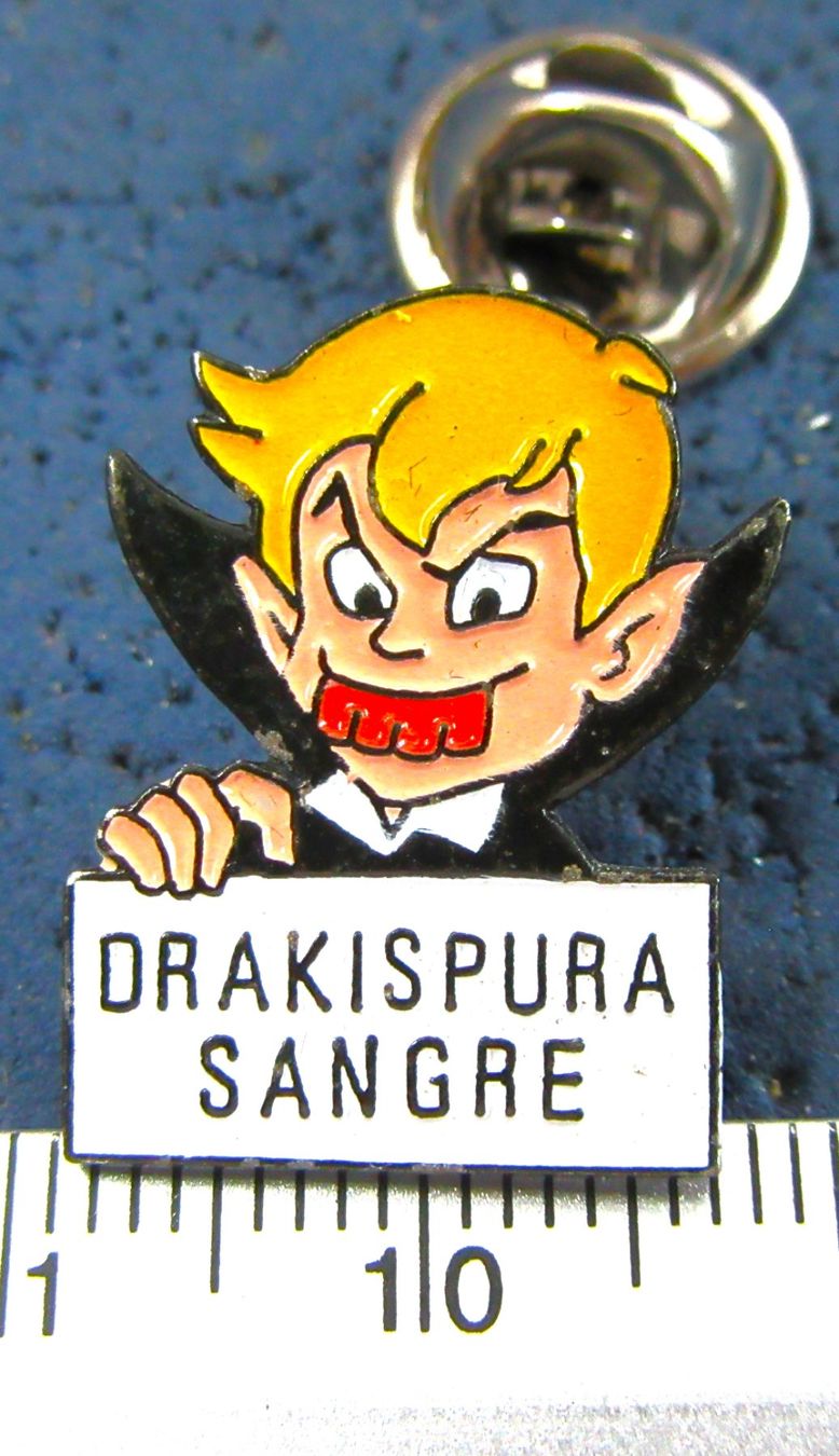 Swiss Placchette & Badge: VAMPIRE SANGRE PIN – Usato da Ettingen venduto da Hausi4711