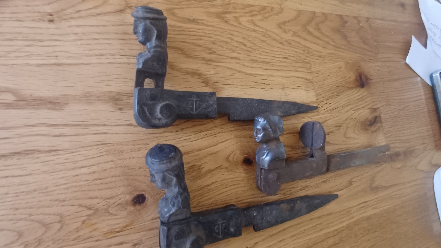 Ferramenta: Rückenhalter Fenster  – Usato da Flawil venduto da Pinkmalibu 5