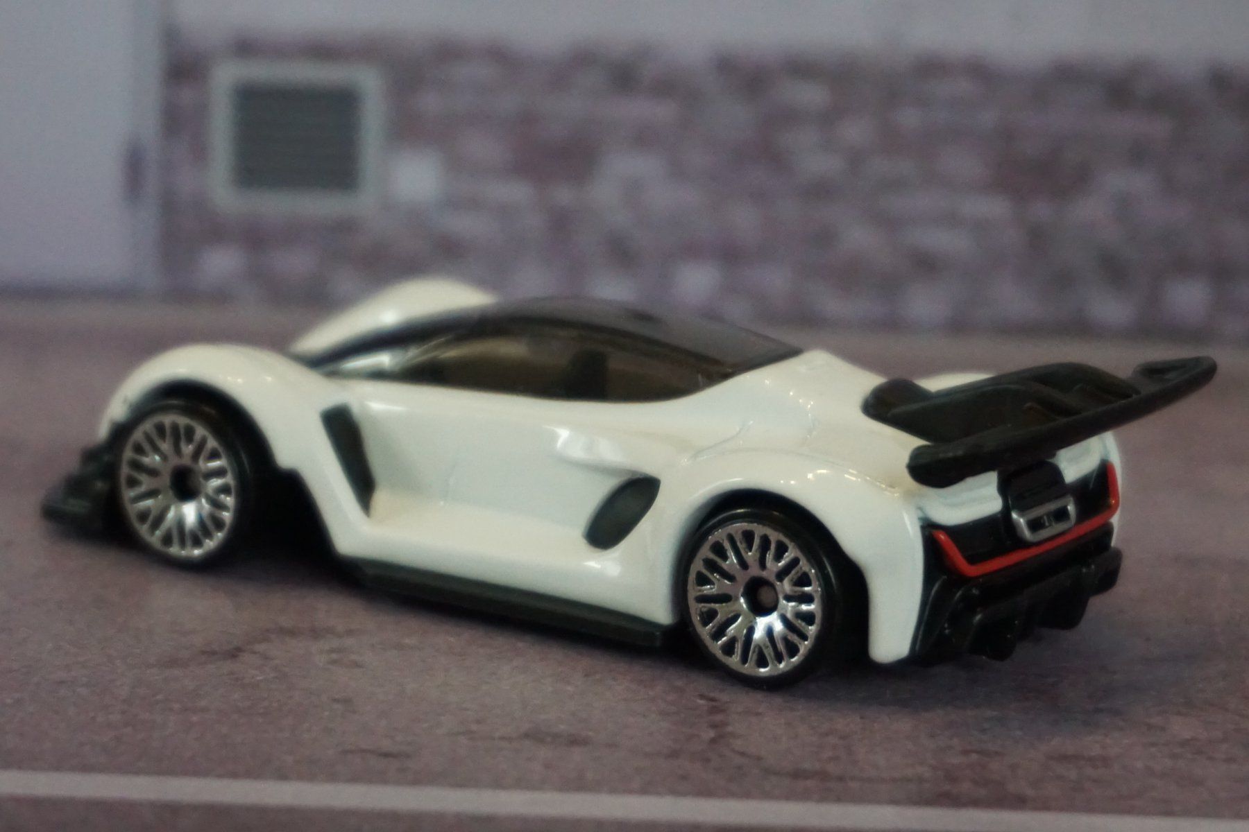 Hot Wheels Modellini d'auto: HotWheels Czinger 21C TOP !!!!!!!!!!!! – Usato da Reiden venduto da Doppeldecker69 1