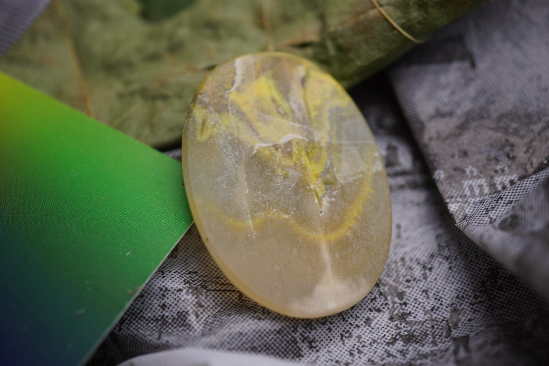 Minerali & Pietre curative: Bumble Bee      Cabochon 32ct  ab 1.- – Nuovo e nell'imballaggio originale da Eschenbach SG venduto da topstone 4