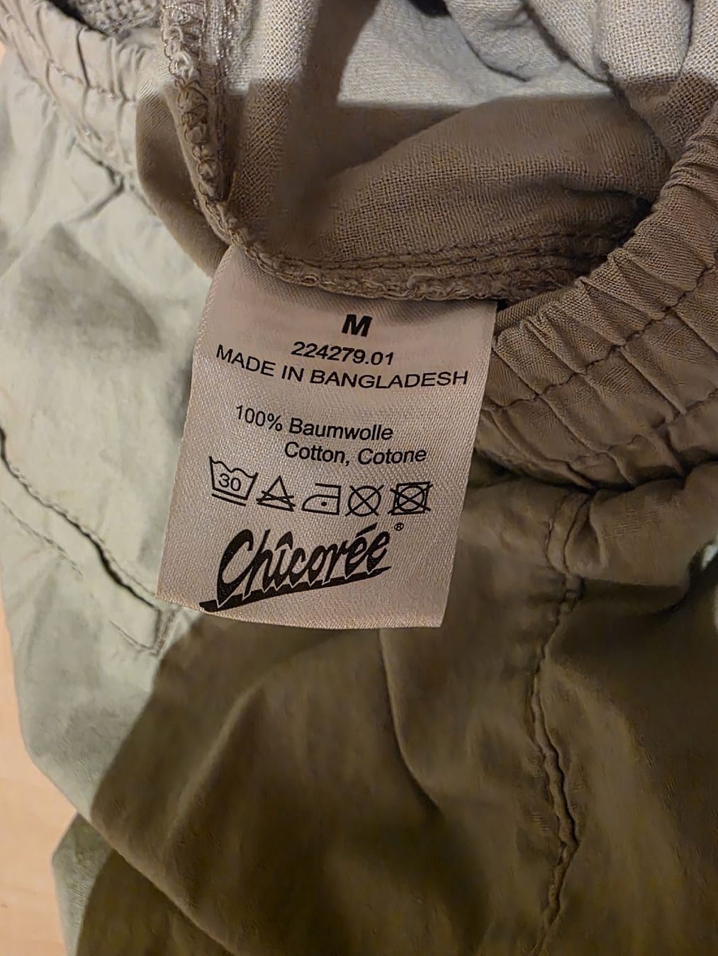 Hosen: Freizeithose Damen Chicoree, Grösse M, Top Zustand ! – Gebraucht aus Bern von Aliloli 3
