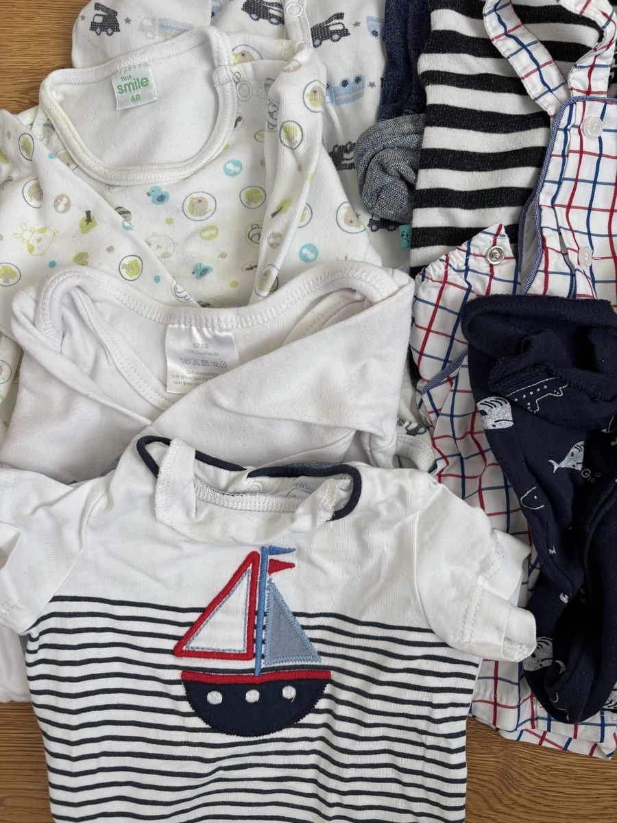 Lotti & Set di vestiti: Kleiderpaket (56-68) – Usato da Kirchberg SG venduto da lar_8mw6 4