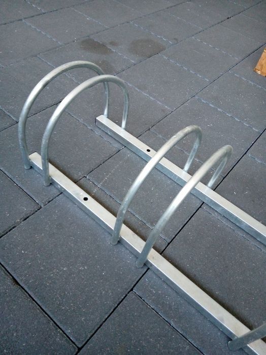 Cavalletti per biciclette: Veloständer 5er, ab 1.- – Usato da Lostorf venduto da Exexs 1