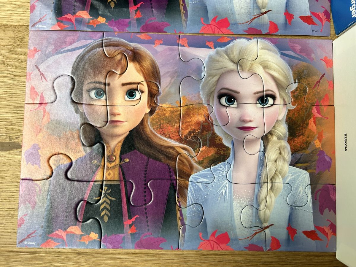Ravensburger Puzzle: Ravensburger Puzzle "Die Eiskönigin 2", 2x12 Teile – Usato da Zufikon venduto da polarbear123 2