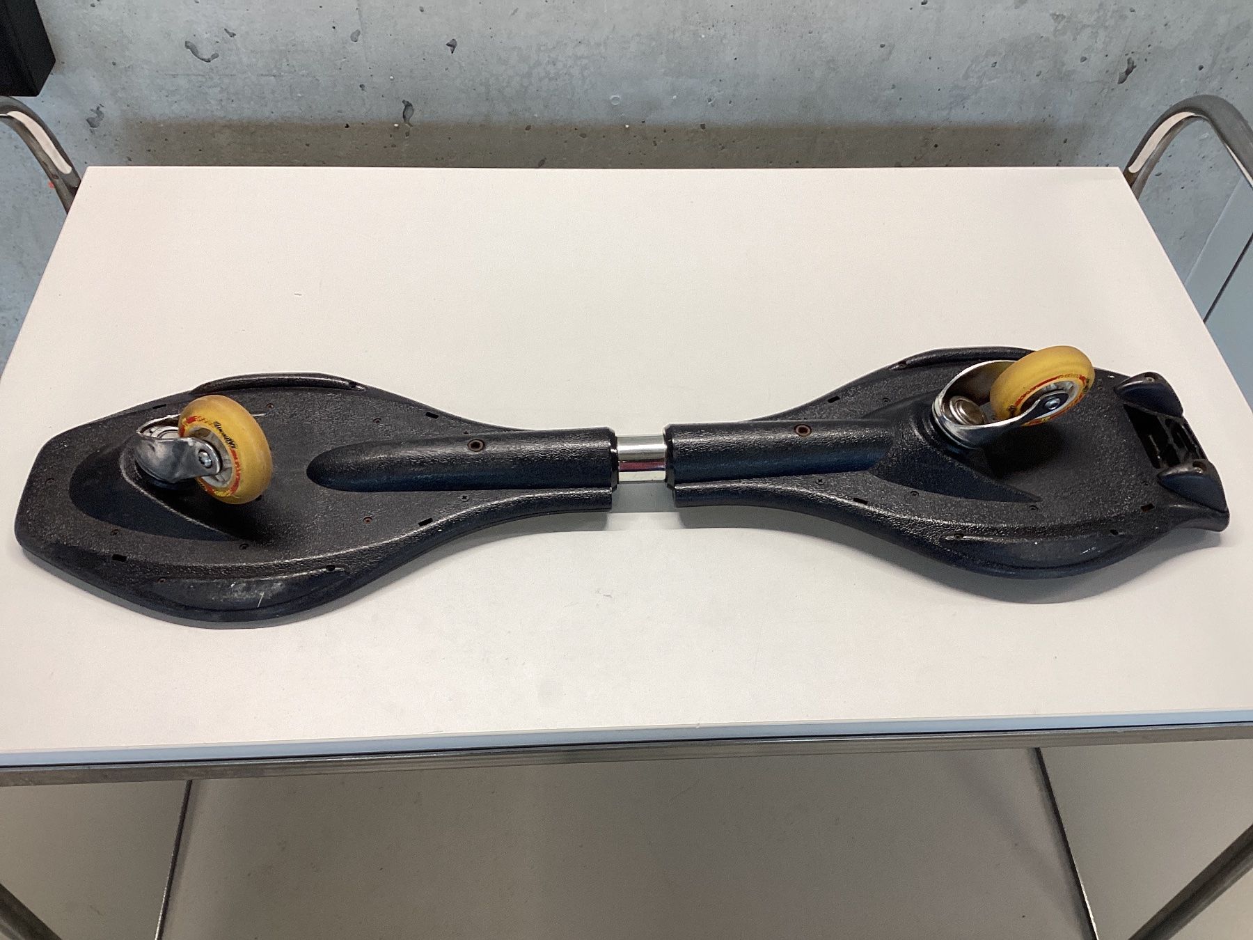 Skateboards: Waveboard gelb schwarz- Wiitergäh – Usato da Zug venduto da GGZatWork 2