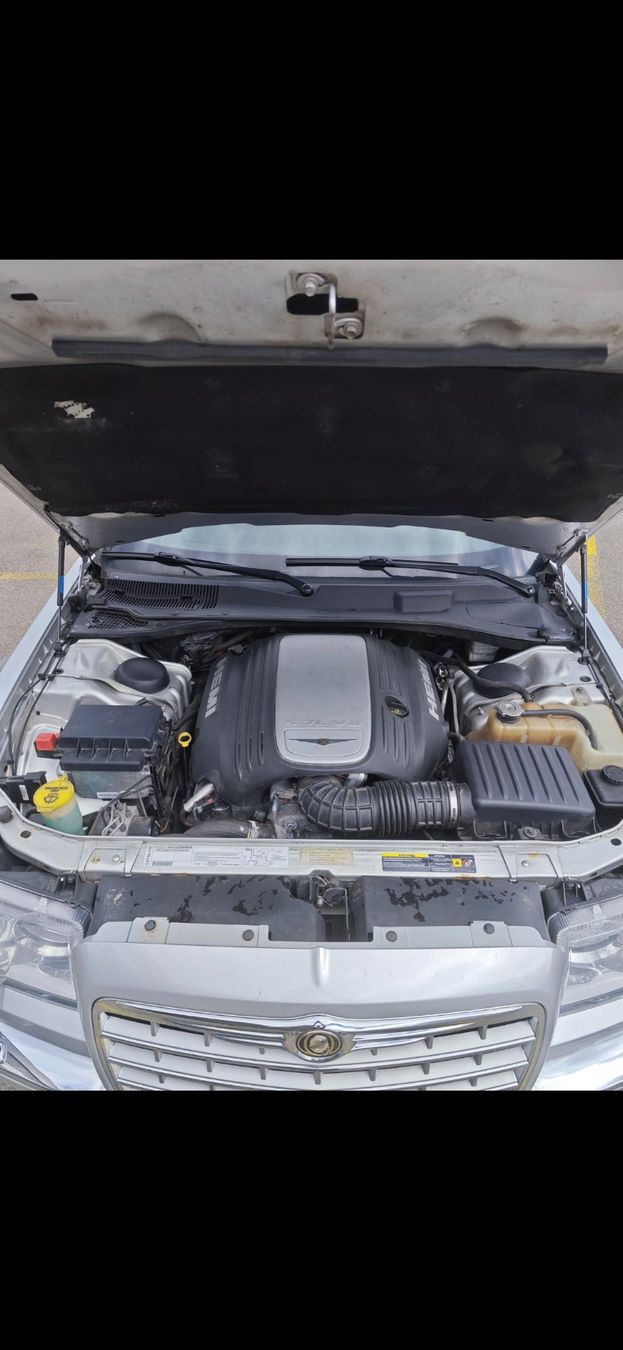 Chrysler Automobili: Chrysler 300c AWD 5.7 Hemi mit MFK – Usato da Fruthwilen venduto da JanLoew95 6