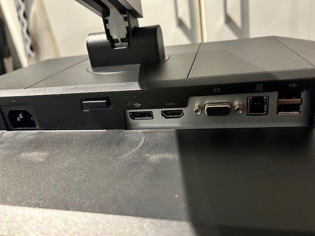 Monitor: HP Flatscreen 24-Zoll – Usato da Weiach venduto da Wikingnoldi 2