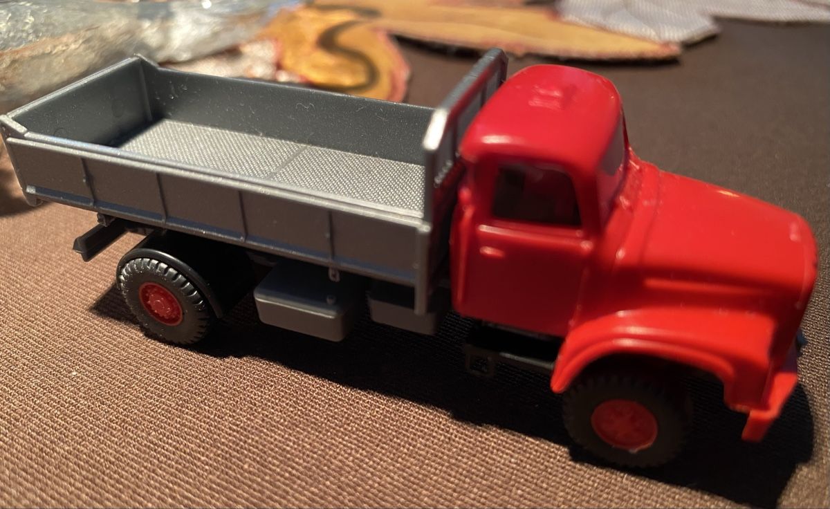 Roskopf Modellautos: Saurer D330 N Kipper – Neu (gemäss Beschreibung) aus Oftringen von Studich 2