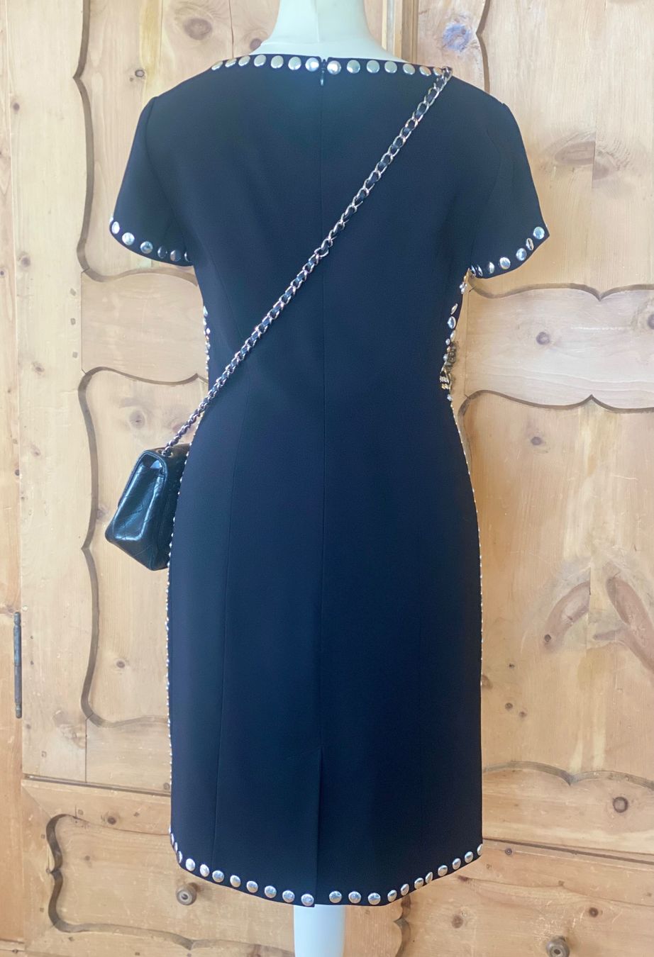Moschino Vestiti: Moschino Etuikleid – Usato da Uster venduto da Charis5 3
