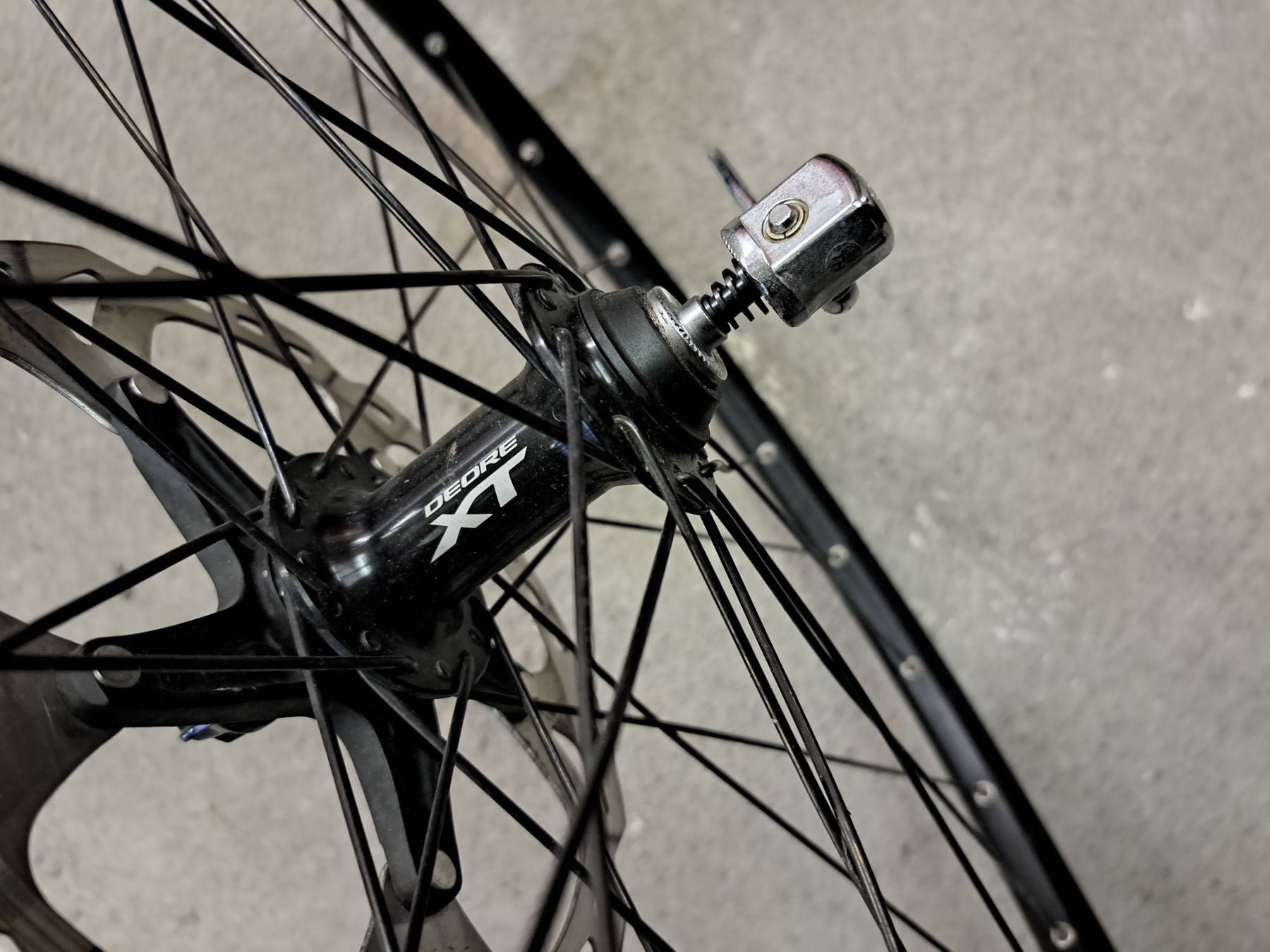 Shimano Ersatzteile: V. Rad 28" Shimano XT mit Disc 49.- – Neu (gemäss Beschreibung) aus Emmenbrücke von bikesandmore75 2