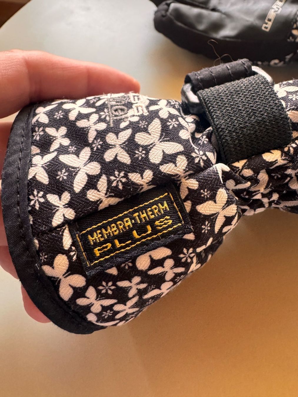 Guanti: Skihandschuhe Kinder mit Schmetterlingsmuster – Usato da Baar venduto da Arina2 6