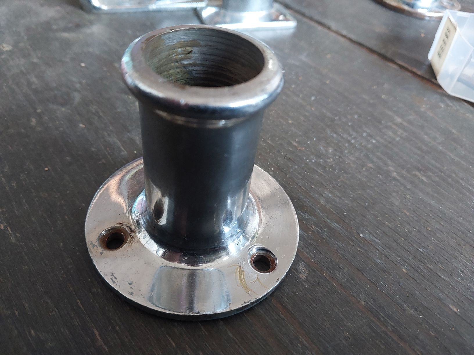 Eisenwaren: Relingsfuss Chrom – Gebraucht aus Wabern von speicki