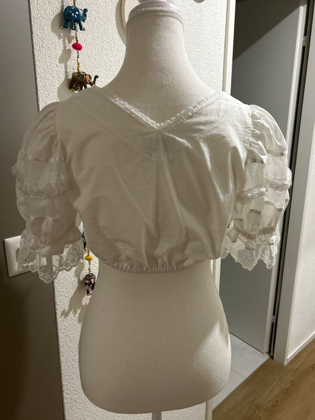 Krüger Camicette: Krüger Manufaktur Dirndlbluse weiss Gr.36 – Usato da Brunnen venduto da Nala2929 5