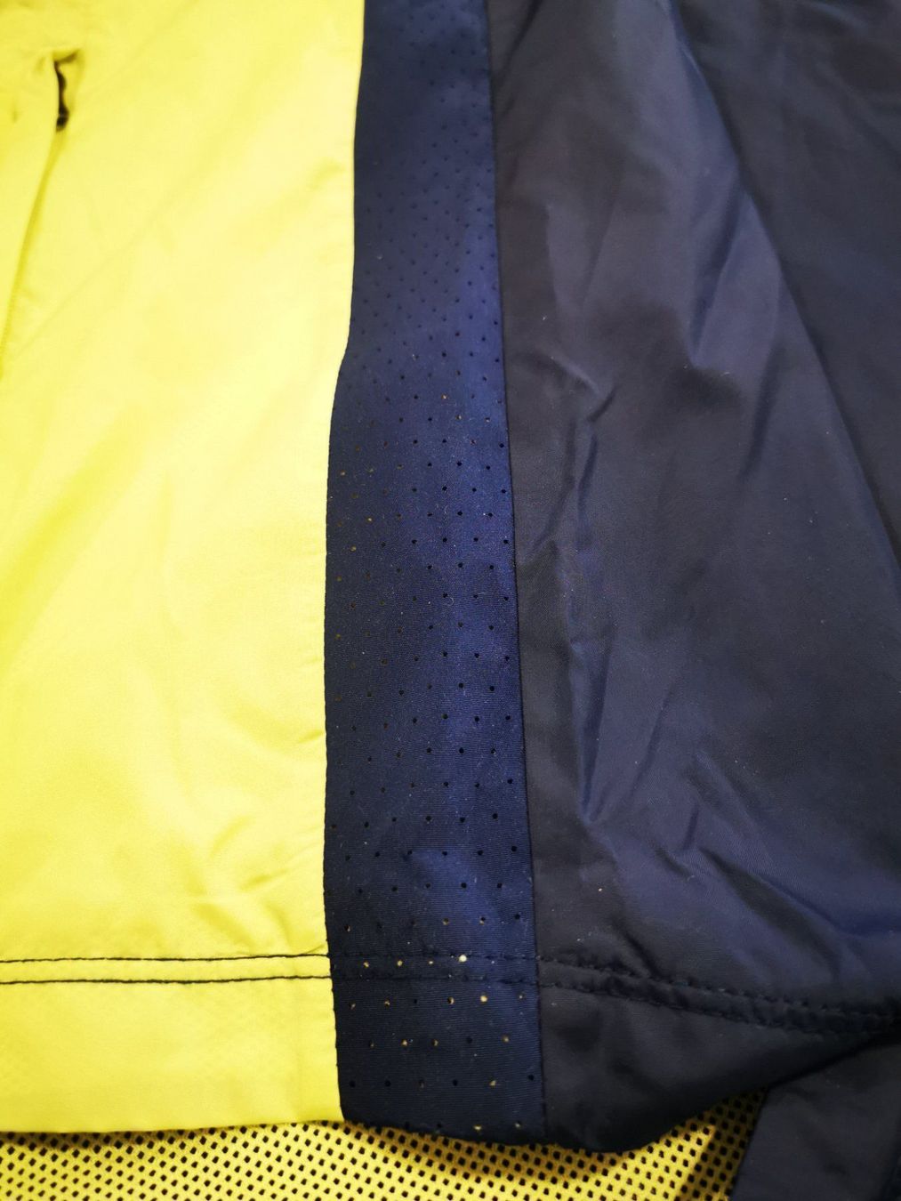 Nike Giacche: NIKE Trainingsjacke FCB Repel Grösse M – Nuovo e nell'imballaggio originale da Rikon im Tösstal venduto da Bravora 5