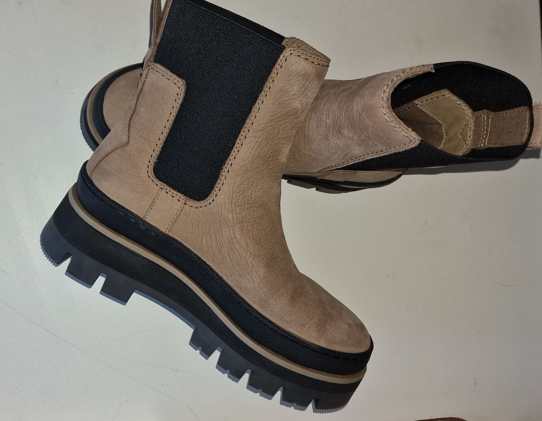 Clarks Scarpe da donna: Clarks Stiefeletten Gr. 38 – Nuovo e nell'imballaggio originale da planken venduto da car_5clc 3