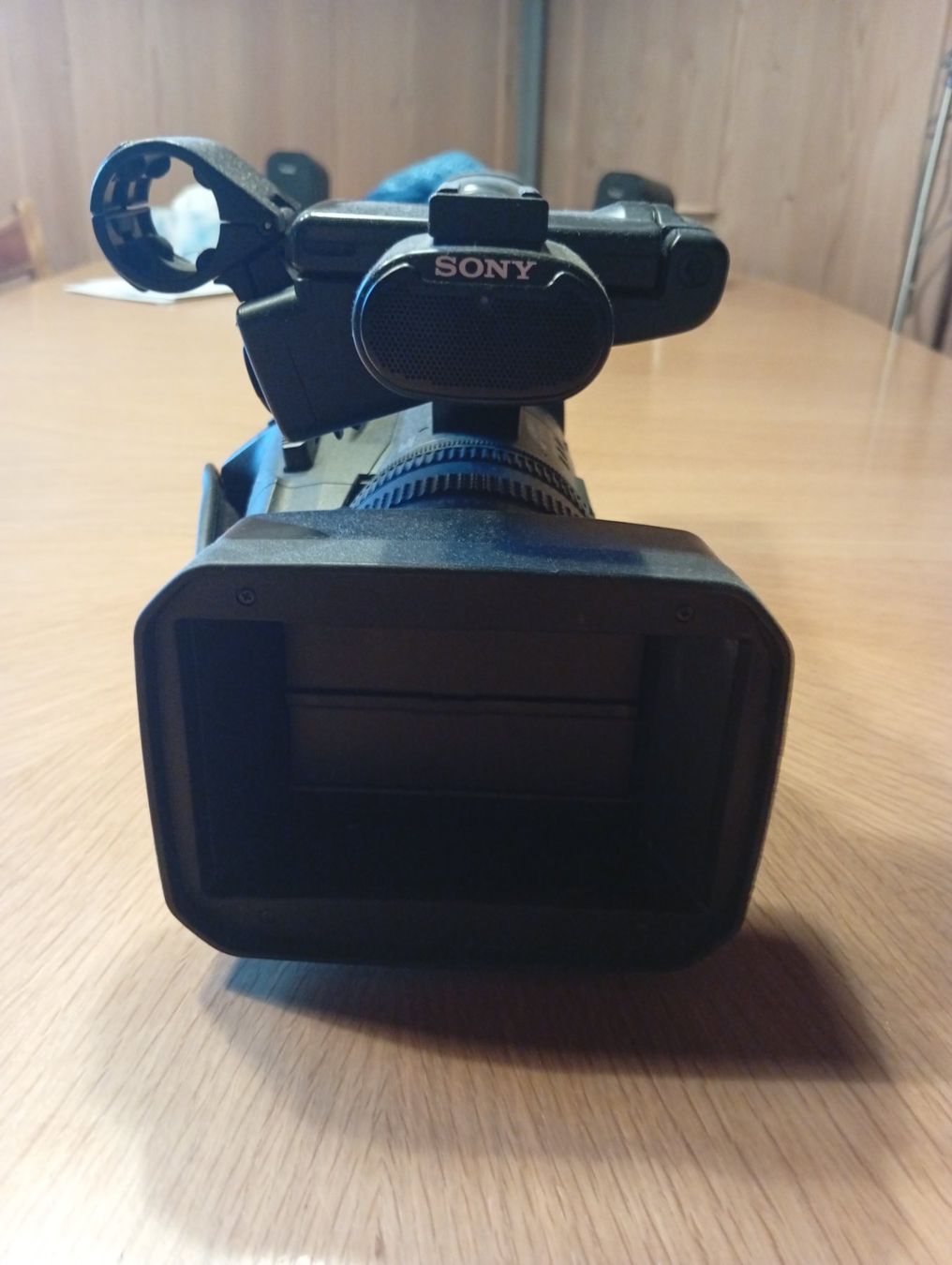 Sony Videocamere: Neuwertige Sony HDR cx 2000 – Usato da Uettligen venduto da bea_88nf 2