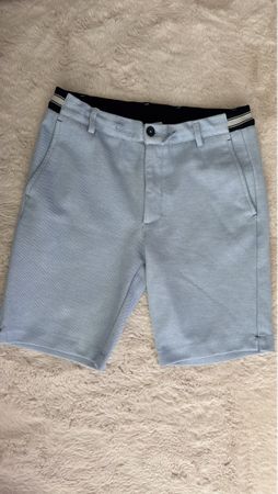 Kurze Hose hellblau Grösse 32 Sommerhose Herren