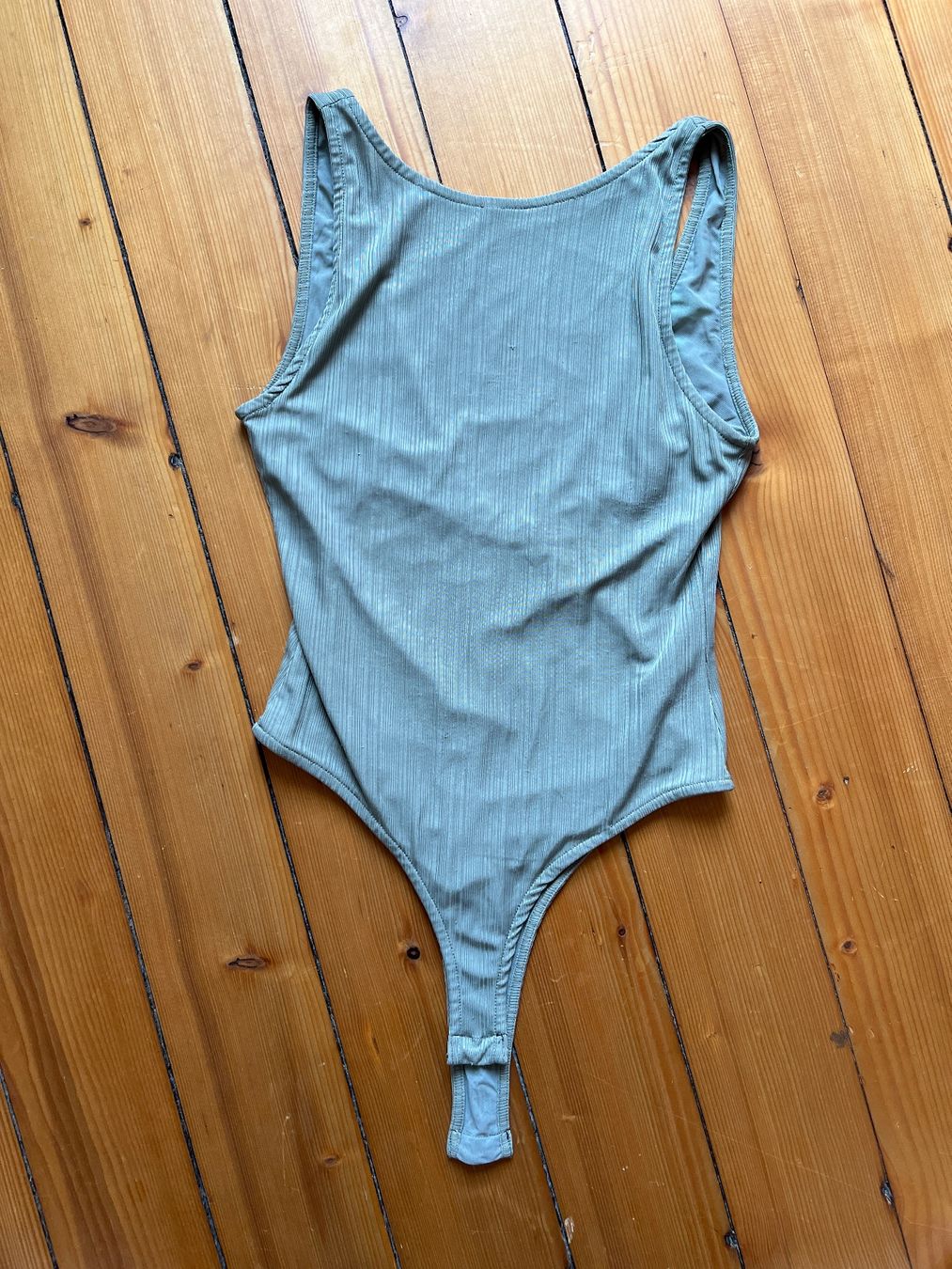 Top: Body Top – Usato da Bern venduto da Nina_Lou