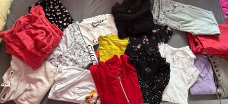 KLEIDERPAKET FÜR DAMEN (L - XL) AB FR. 1.00