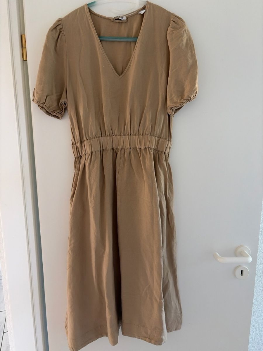 Esprit Robes: Kleid Esprit beige Grösse 38 mit Schärpe kurzarm – Neuf (Voir description) à Muhen par Rote-Zora01
