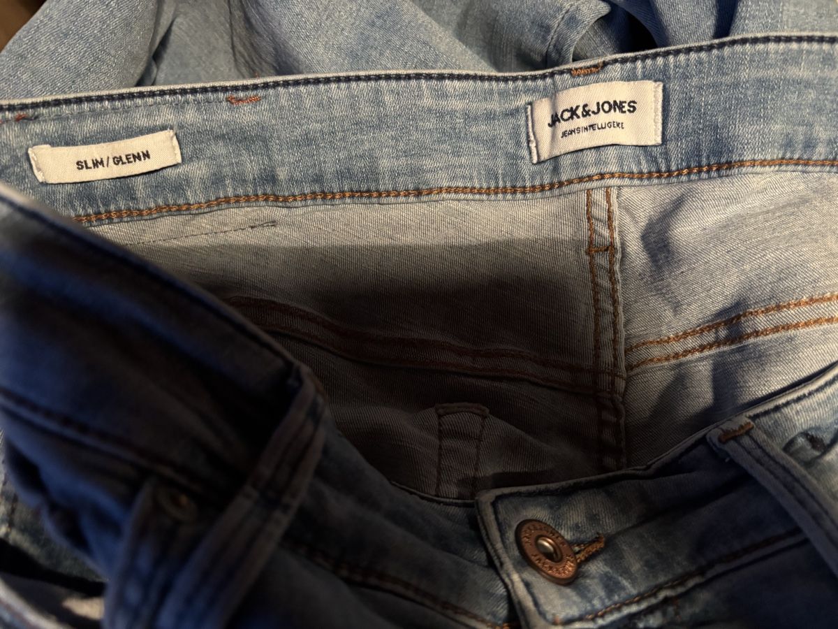 Jeans: Jeans – D'occasion à Fortunau (Ayent) par CicciStore 2