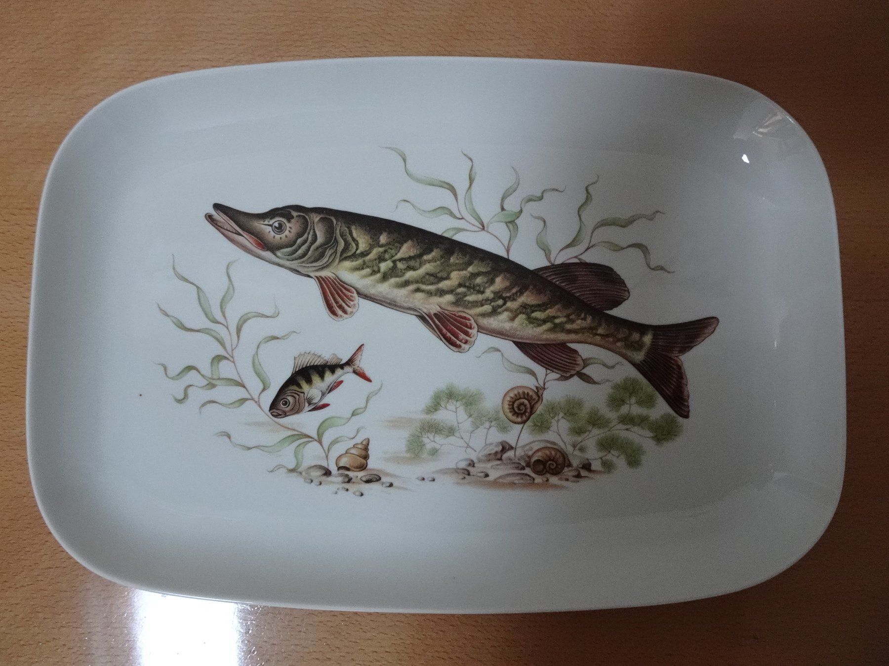 Assiettes: 6 assiettes et 1 plat – D'occasion à Confignon par Talenchant73 4
