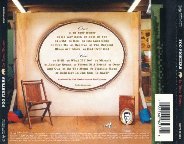 CD: 2-CD Foo Fighters - In your honor (2005) – Usato da Möriken AG venduto da mineralia 1
